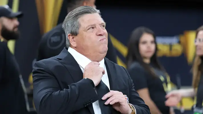 Miguel Herrera se queja del arbitraje ante México: "tarjetas por cualquier cosita"