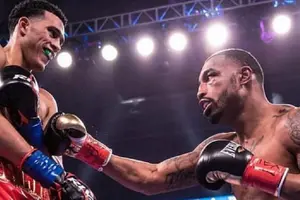 David Benavidez no va más con Canelo y comienza la operación ‘Zurdo Ramírez’