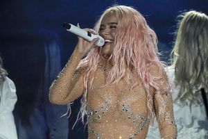 Karol G encabezará show de medio tiempo en transmisión de NFL para juego de Brasil