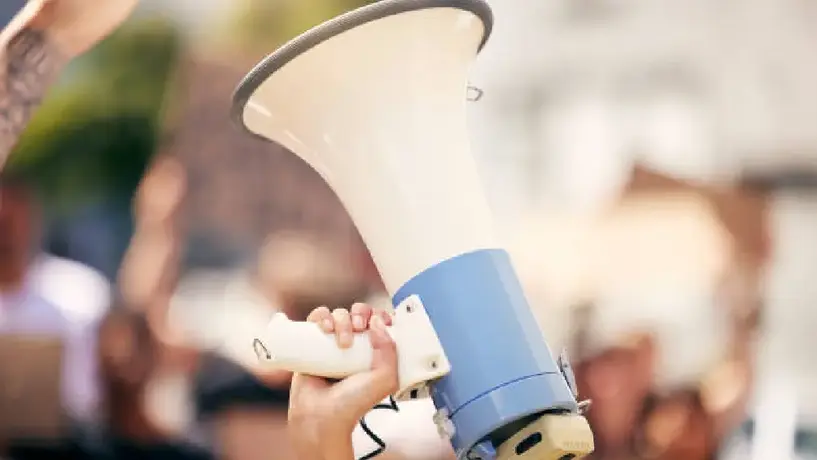 Influencers crean sindicato y advierten con huelga digital si no se les reconocen derechos laborales