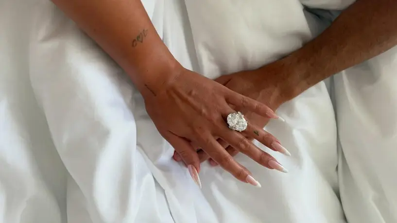 El anillo de Georgina Rodríguez: cuántos años de salario mínimo costaría en México