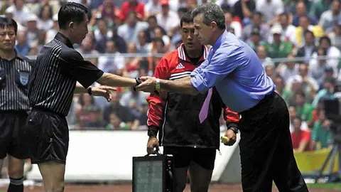 ¡Vasco histórico! Se cumplen 24 años del debut de Javier Aguirre con la Selección Mexicana