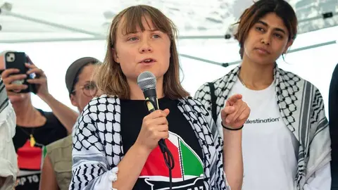 Greta Thunberg denuncia secuestro por fuerzas israelíes al intentar llevar ayuda a Gaza