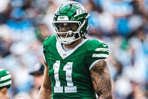 Jermaine Johnson regresa a los Jets tras 11 meses de lesión