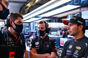 'Estuve cuatro años, pero les cobré seis': El épico trolleo de Checo Pérez a Red Bull