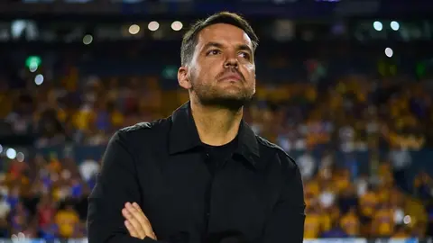 ¡No viene solo! Nicolás Larcamón llega a Cruz Azul con su equipo de confianza