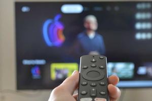 Amazon bloquea apps piratas en Fire TV: ya no podrás ver series, películas y futbol gratis