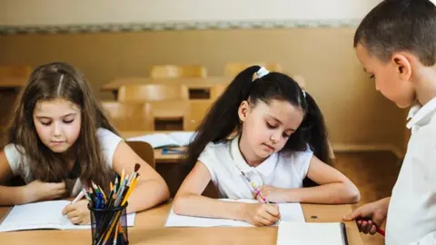 Fecha exacta del regreso a clases de primarias y secundarias 2025-2026