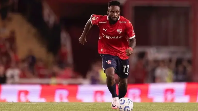 Álvaro Angulo será nuevo jugador de Pumas: Acuerdo cerrado con Independiente y Pussetto en la operación