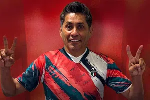 ¿Vuelve del retiro? Jorge Campos ficha con México FC, primer club mexicano en Europa