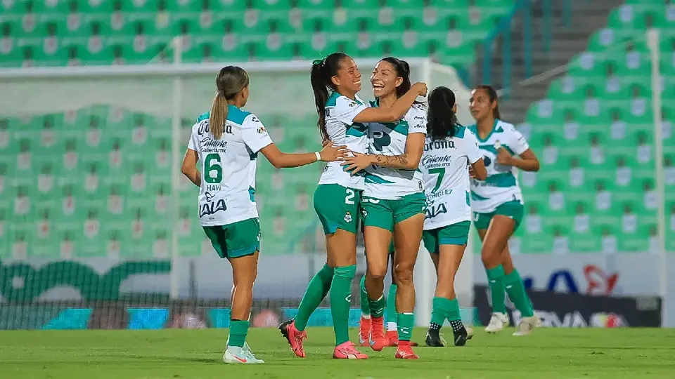 ¡Sorpresa en Torreón! Chivas pierde de visita ante Santos con destacada actuación de las arqueras
