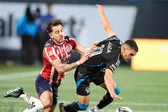 Néstor de la Torre lanza dardo a Chivas: "no está para pelear campeonatos"
