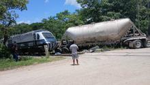 Tren Interoceánico sufre choque con tráiler en Tabasco