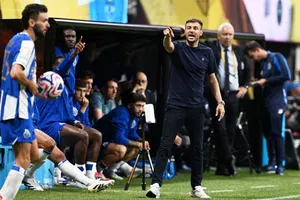 Martín Anselmi está cerca de otro fracaso con Porto en el Mundial de Clubes