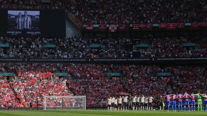 ¡Forever 20! Liverpool rindió emotivo homenaje a Diogo Jota en la Final del Community Shield