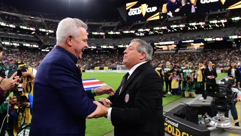 Javier Aguirre espera ver a Miguel Herrera en la Copa Mundial 2026