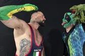 Mr Iguana y La Hiedra vencieron a Santino Marella y Lola Vice en Verano de Escándalo