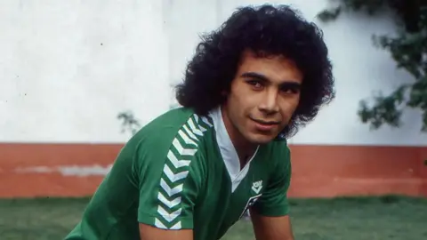 Grandes jugadores mexicanos que pasaron por el Maurice Revello, antes Esperanzas de Toulon