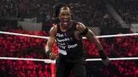 ¡Desastroso! R-Truth fue dejado en libertad por WWE; Carlito, otro cortado