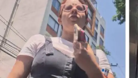 Surge Lady Despensa: Mujer argentina insulta a repartidor por tener cambio de a 500 pesos