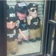 Tienda mexicana en Chicago se viraliza por piñatas de agentes de ICE tras redadas migratorias