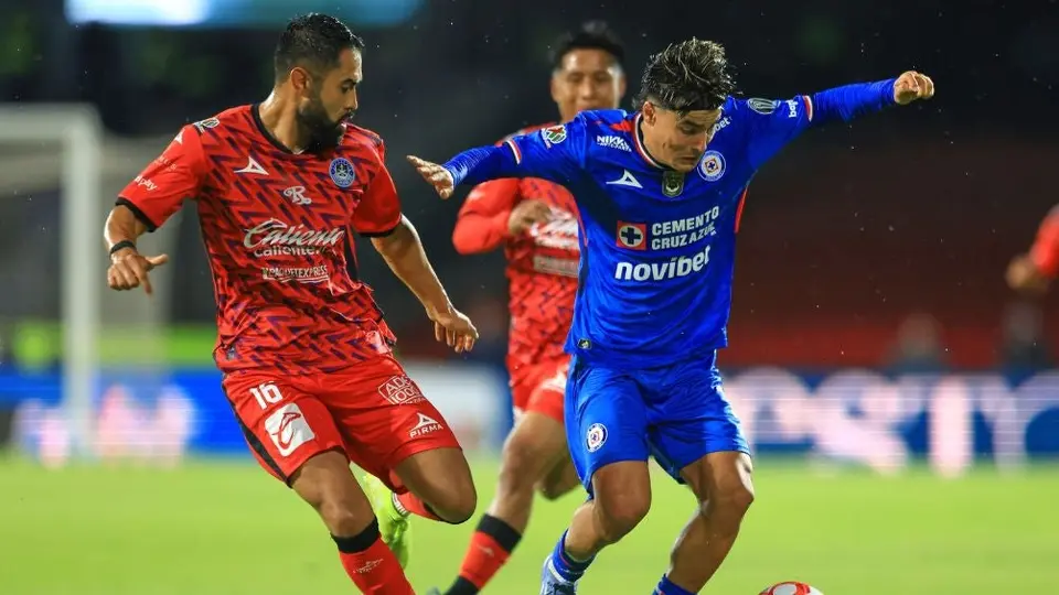 Cruz Azul iguala sin goles ante Mazatlán en el debut de Nicolás Larcamón