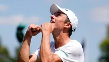 La estrella universitaria Oliver Tarvet gana en su debut como profesional en Wimbledon y ahora espera a Carlos Alcaraz