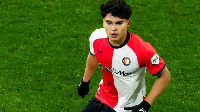 ¡Deja Feyenoord! Stephano Carrillo tendrá nuevo equipo en Europa