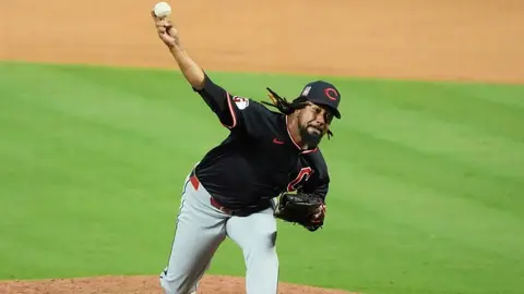 Emmanuel Clase, cerrador de los Guardians, es investigado por supuestas apuestas en la MLB