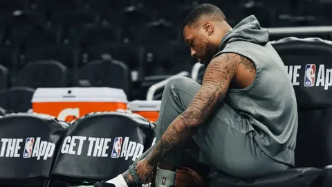 Damian Lillard cerca de los Celtics de Boston