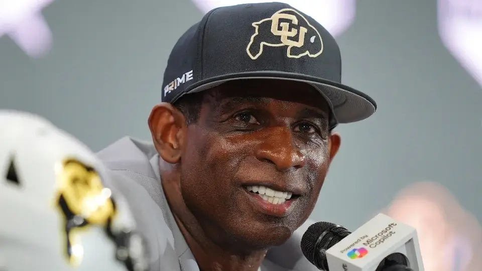 Deion Sanders confirma que fue diagnosticado con cáncer de vejiga