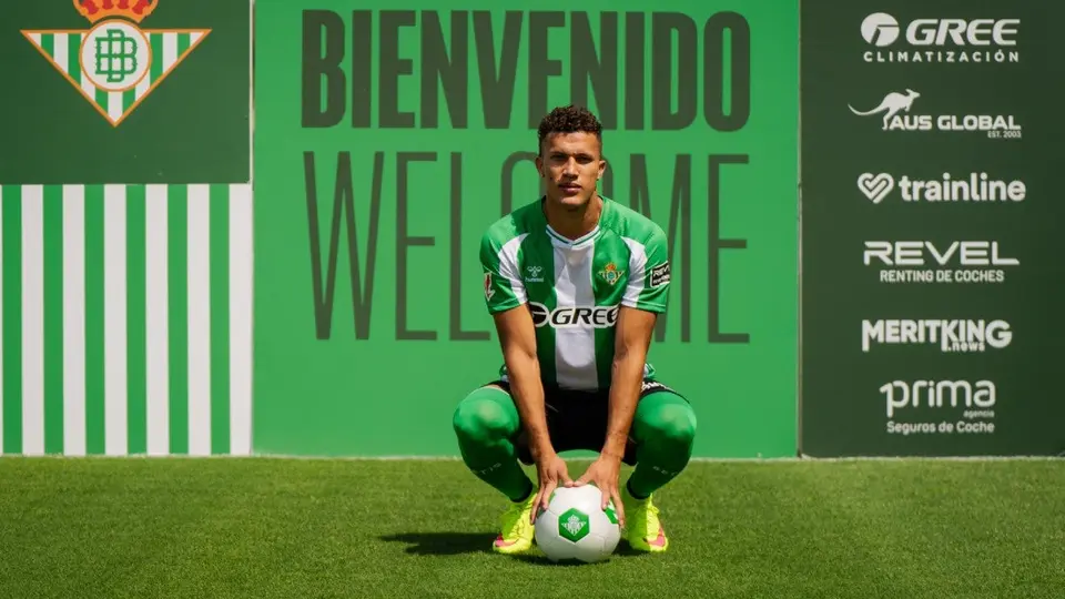 Real Betis responde al interés de América por Nelson Deossa