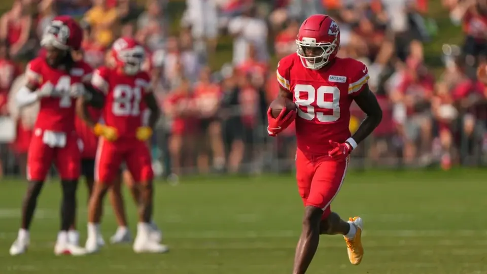 NFL: Jason Brownlee se perfila como la nueva figura de los Kansas City Chiefs