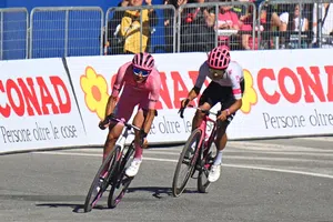 Carapaz culpa a Isaac Del Toro por perder el Giro: “Se lo dejé en bandeja de plata”