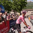 Isaac del Toro se sube al podio de Etapa 19 y aumenta ventaja por liderato en el Giro de Italia