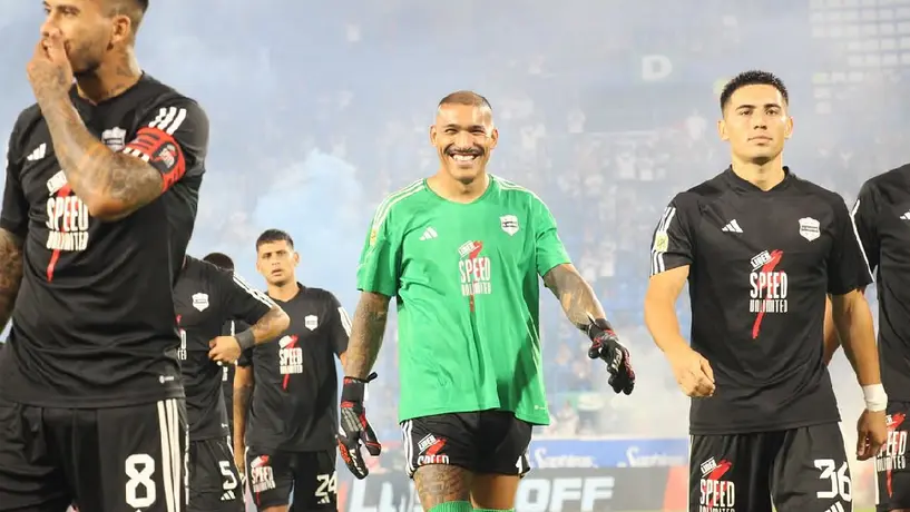 Toluca busca cerrar el fichaje de Nacho Arce, portero argentino de Deportivo Riestra