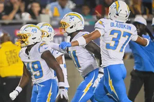 Chargers aplastan a los Lions en el primer juego de pretemporada de NFL