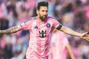 ¡Acecha a Cristiano Ronaldo! Messi conduce victoria de Inter Miami sobre Nashville con otro doblete