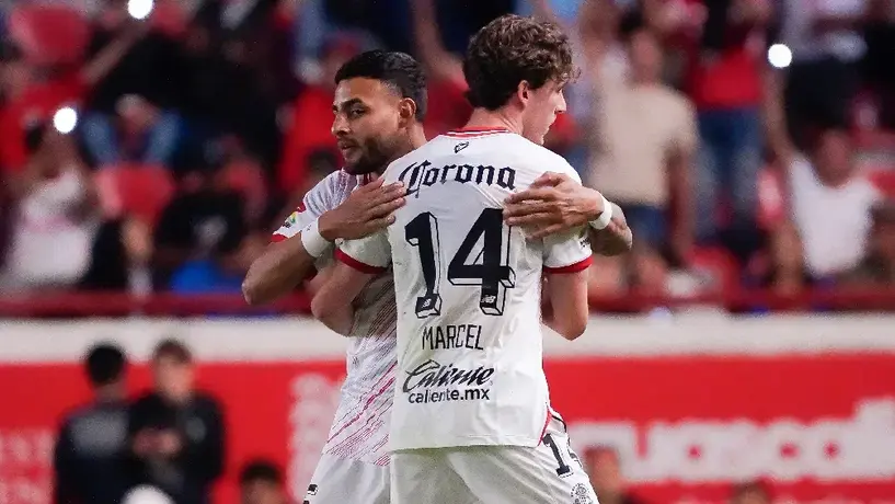 Turco Mohamed abre la puerta a la salida de Alexis Vega y Marcel Ruiz a Europa