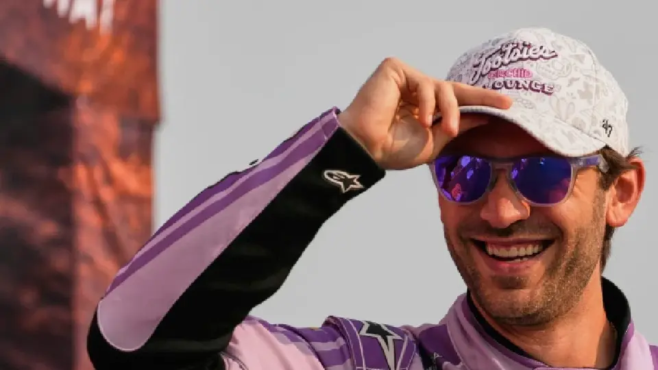 Daniel Suárez tras el primer día del NASCAR México City Weekend: “Se siente muy bonito manejar aquí”