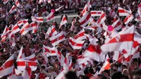 Afición desata violencia entre Rayados y River Plate en el Mundial de Clubes