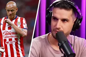 ¿Se viene colaboración? Adrián Marcelo apoya a Chicharito Hernández y busca contactarlo