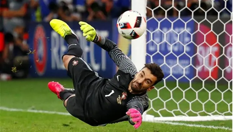 Rui Patricio, actualmente, está libre | AP