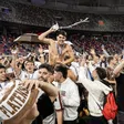 ¡Hasta las lágrimas! Aficionados de Platense se conmueven en medio de los festejos del campeonato de liga
