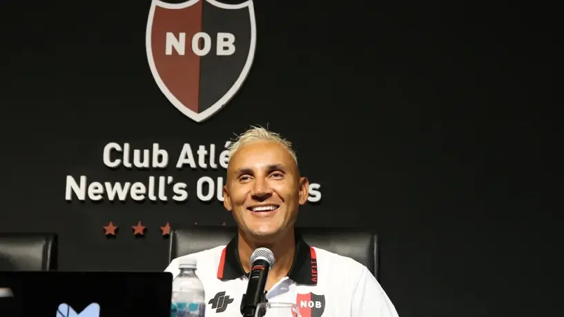 Periodista argentino estalla contra Keylor Navas ante posible llegada a Pumas