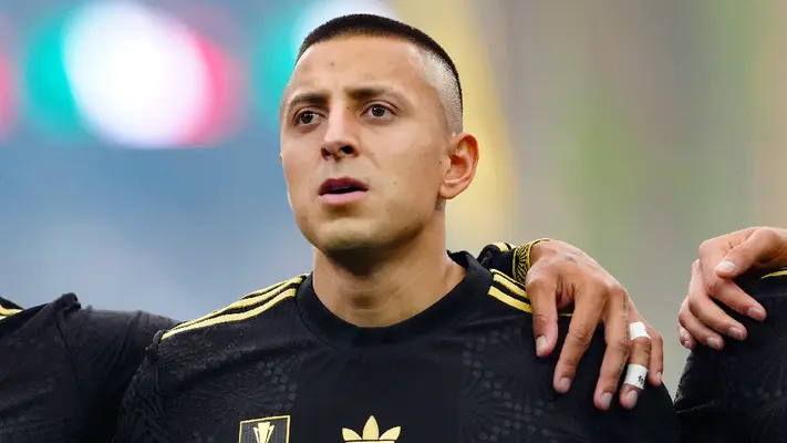 Piojo Alvarado cambia de objetivo tras coronarse con el Tri: "Ahora toca con Chivas"