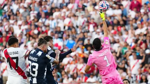 Miguel Borja ‘sorprendido’ de Esteban Andrada en el Rayados vs River Plate