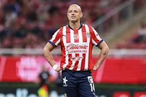 Chicharito rompe silencio tras polémica: 'Lamento profundamente el malestar'