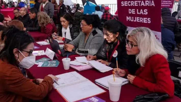 ¿Eres mujer y vives en CDMX? Así puedes recibir 4 mil pesos con el programa “Mujeres con Raíz” 2025