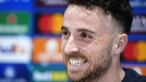 Liverpool retirará dorsal '20' en honor y tributo a Diogo Jota